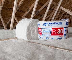 fiberglass batt roll insulation in attic